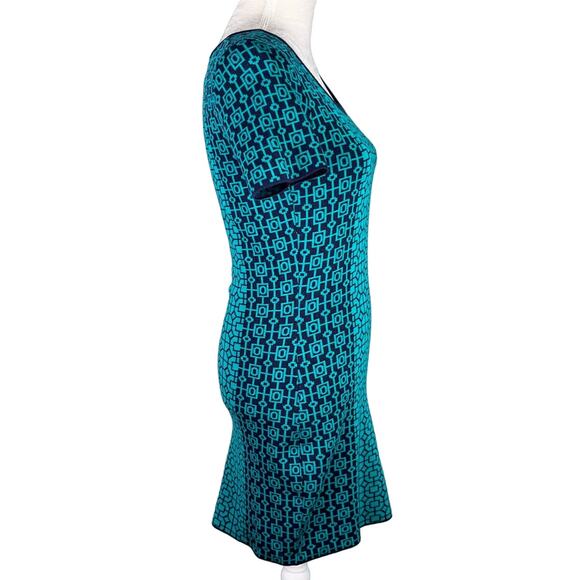 Romeo + Juliet Couture Sweater Dress M Teal Navy Geometric Print - Picture 10 of 12